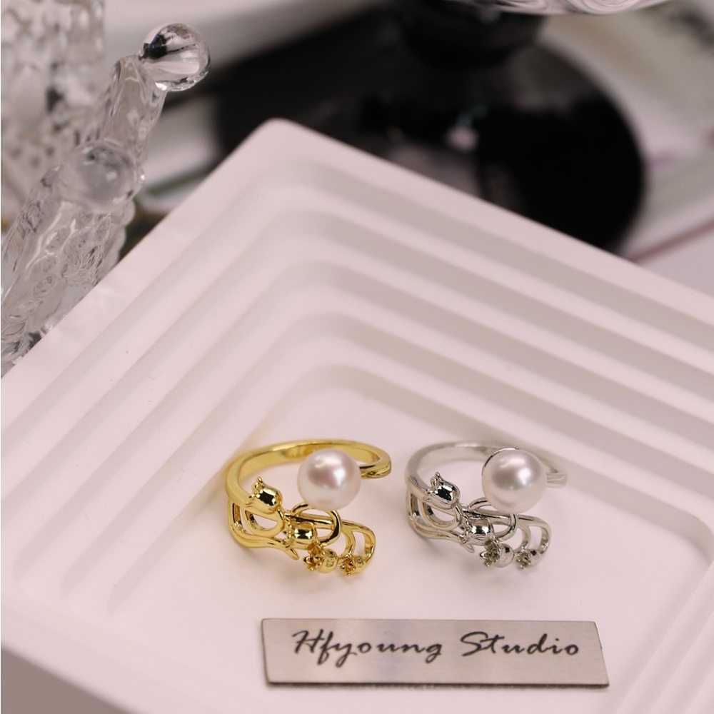 Elegant Gold and Silver Lily of the valley Pearl Rings - Picture 4 of 16